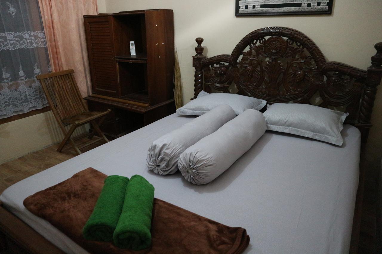 Kembar Guesthouse Jogjacarta Exterior foto