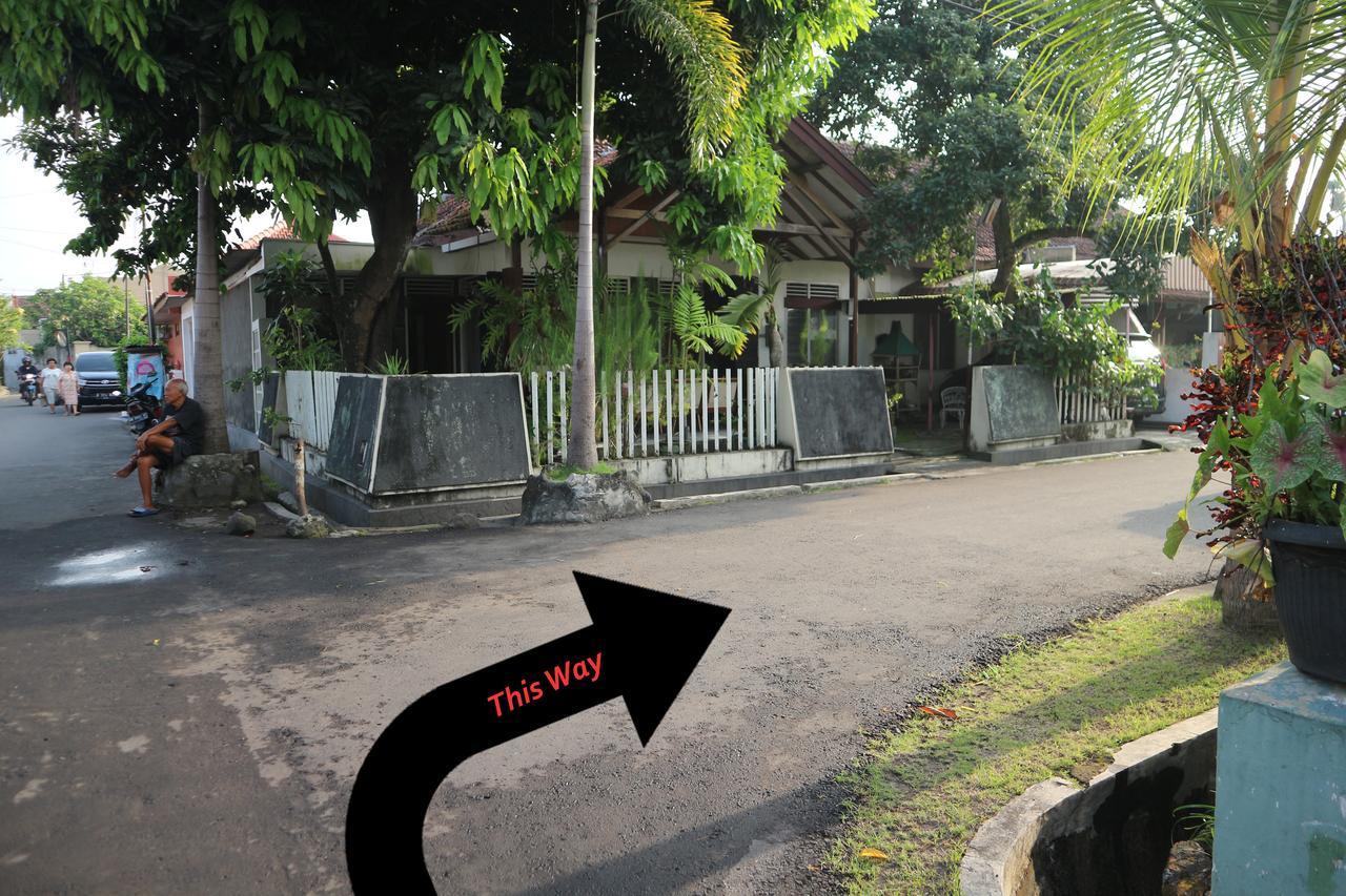 Kembar Guesthouse Jogjacarta Exterior foto